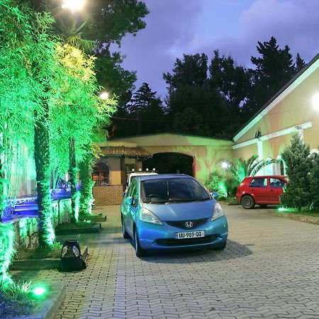 Hotel Eleon Kutaisi Exterior foto