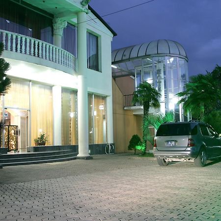 Hotel Eleon Kutaisi Exterior foto